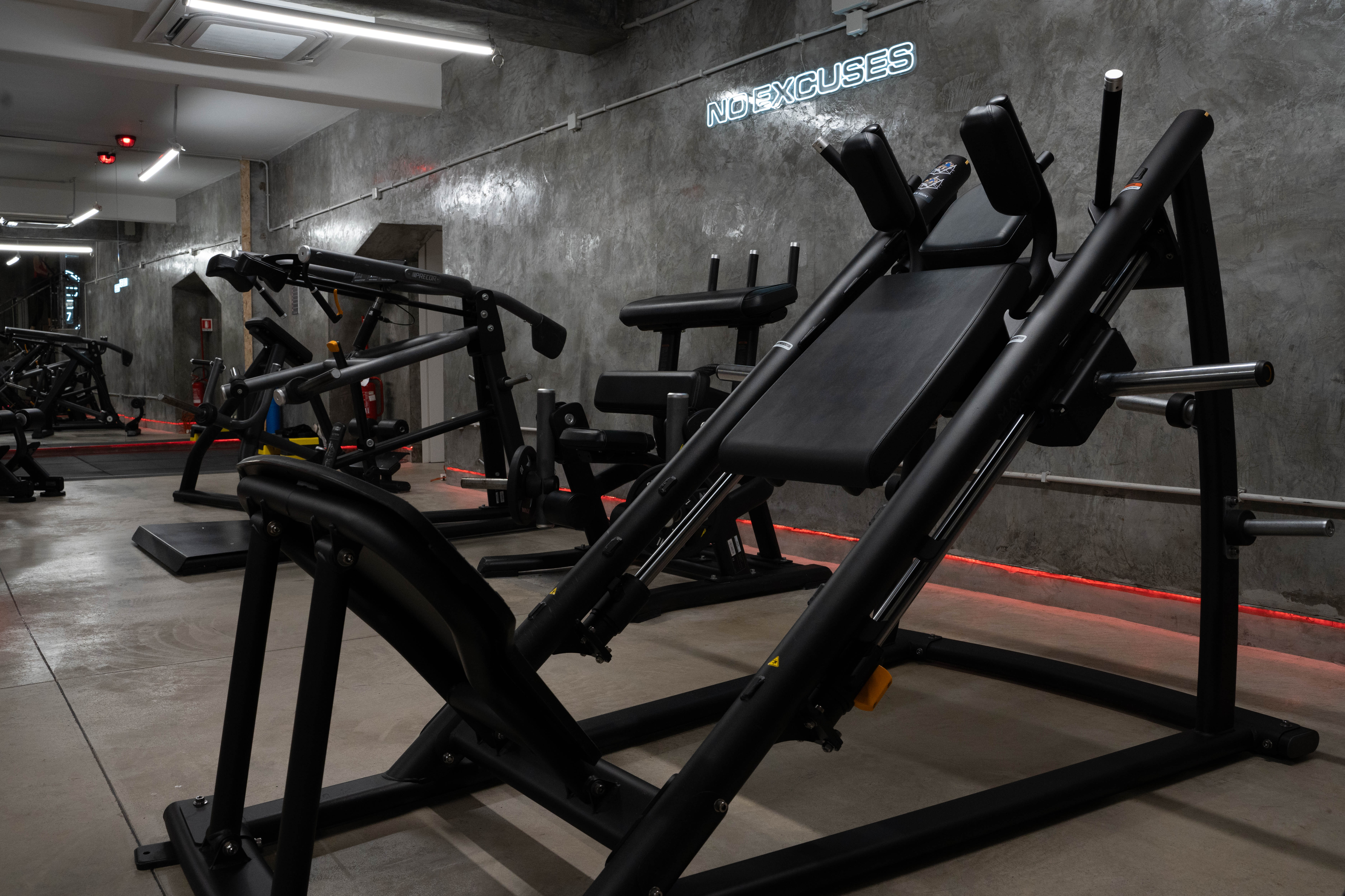 Sala attrezzi completa Recomp360 palestra Roma Est Prenestina